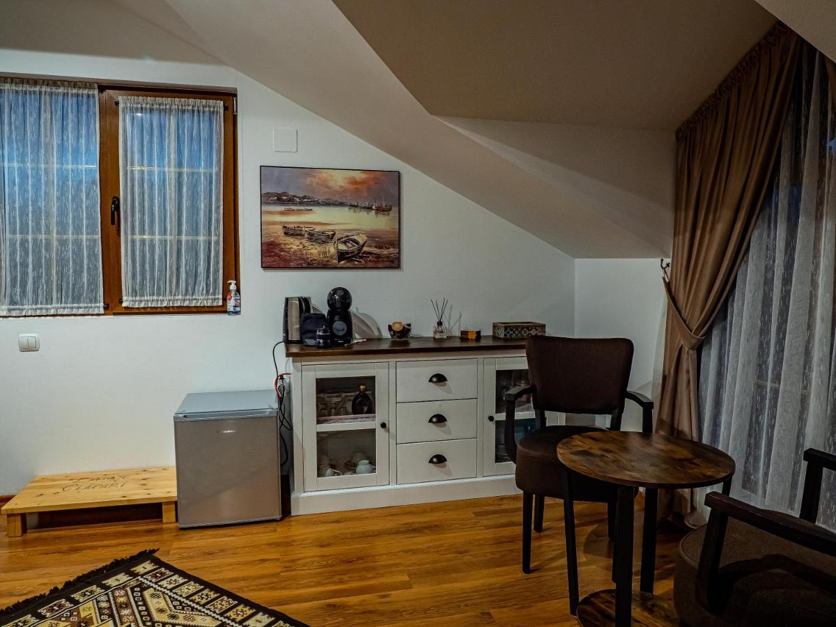 מלון קאמפולונג מולדובנסק Casa Delia מראה חיצוני תמונה